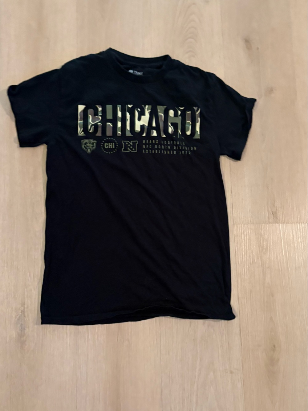 Team Apparel Black Chicago Graphic Short-Sleeve Tee with Green Camo Print